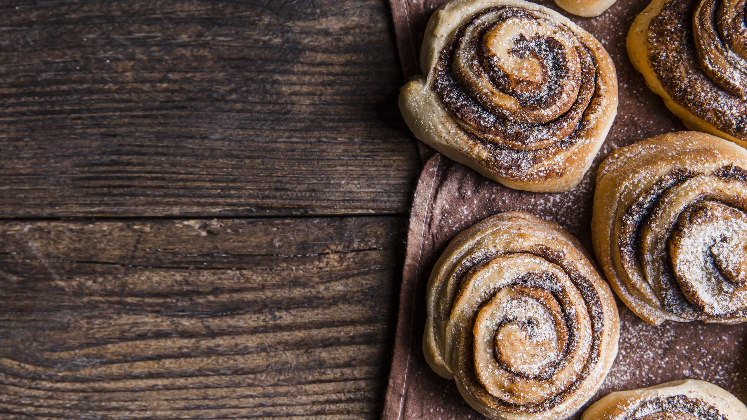 How Long to Bake Sourdough Cinnamon Rolls?